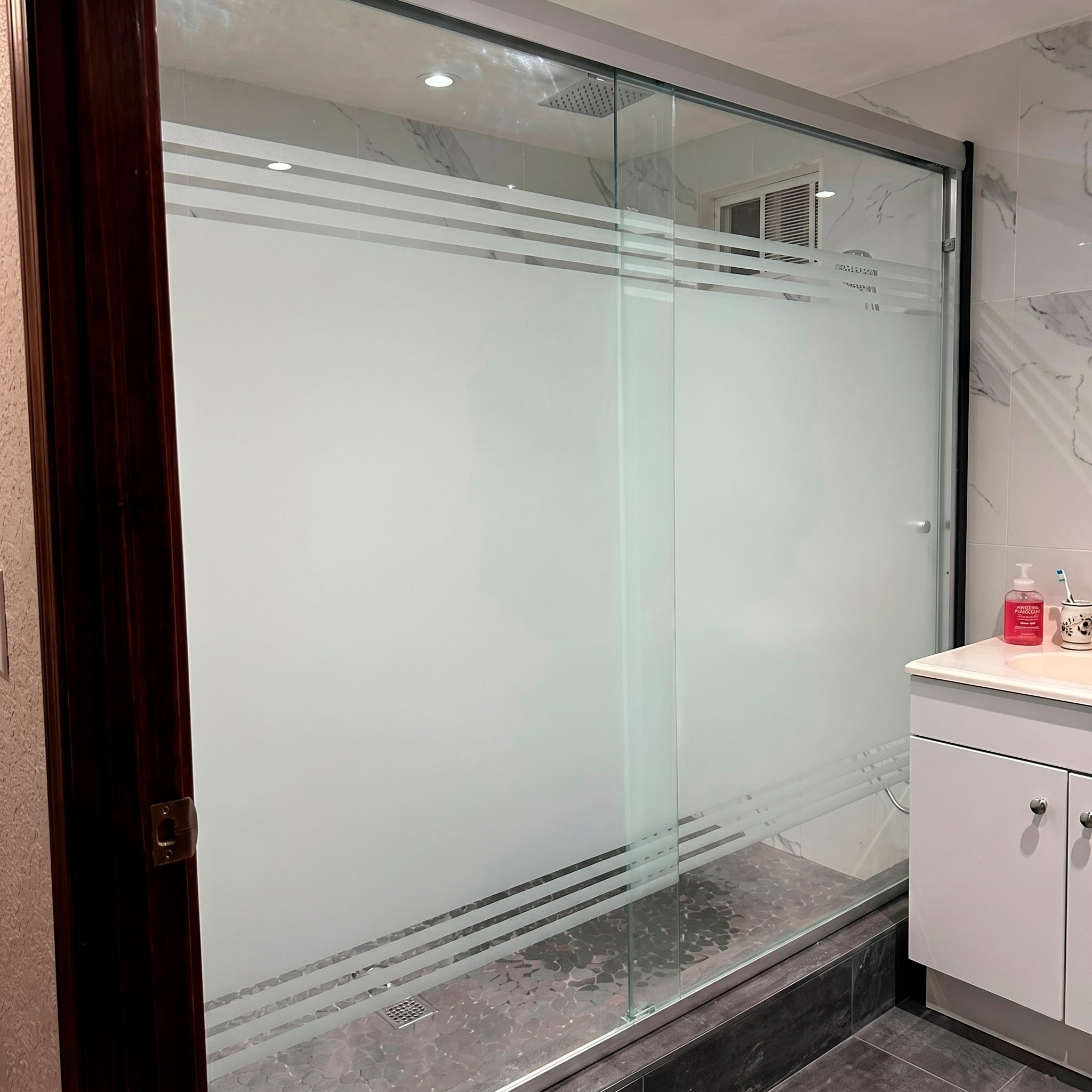Baño Río Bravo con Película Esmerilada