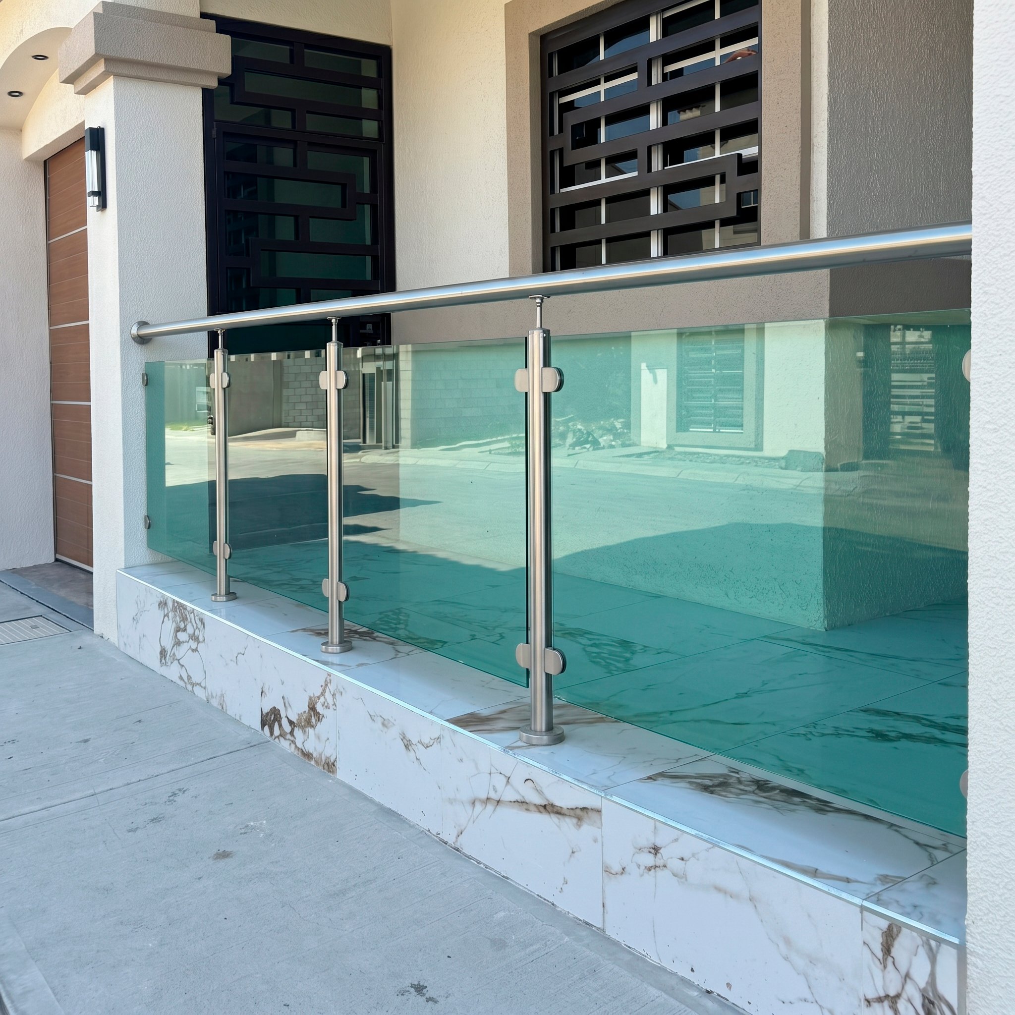 Barandal de Vidrio Templado con Vidrio Tintex